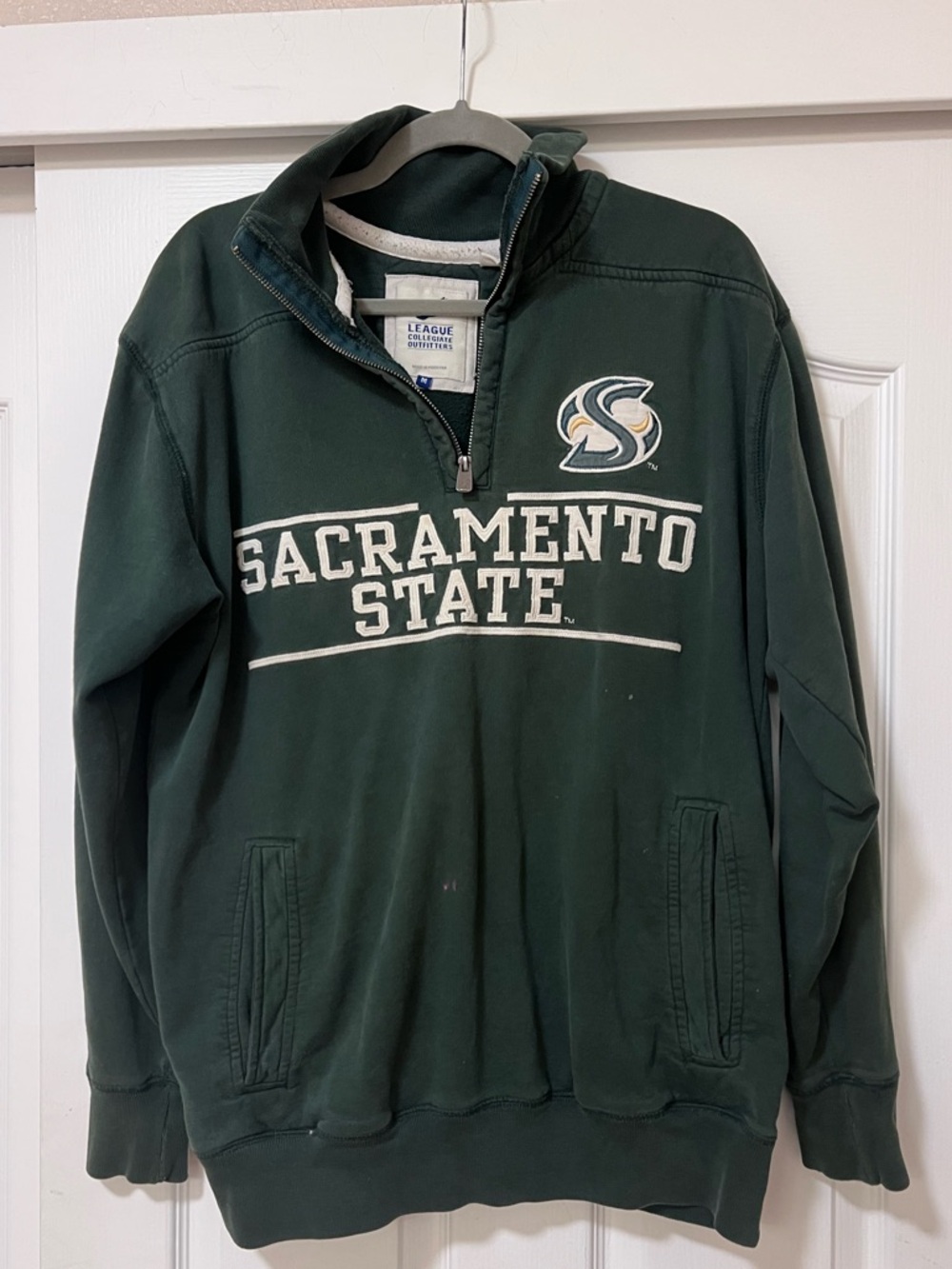 VTG Sacramento State Men's Dark Green Quarter-Zip Sweatshirt - Med